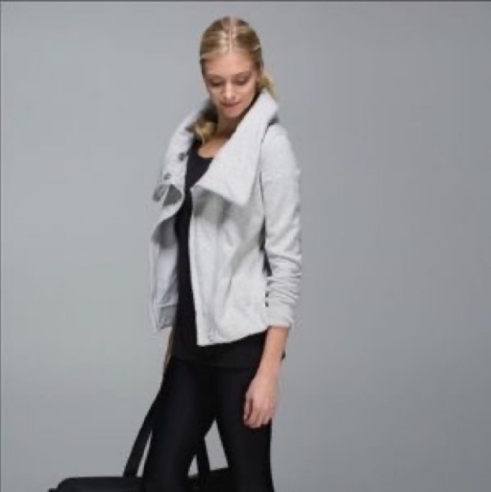 Lululemon Karmacollected Light Gray Cotton Zip Snap Jacket size 4